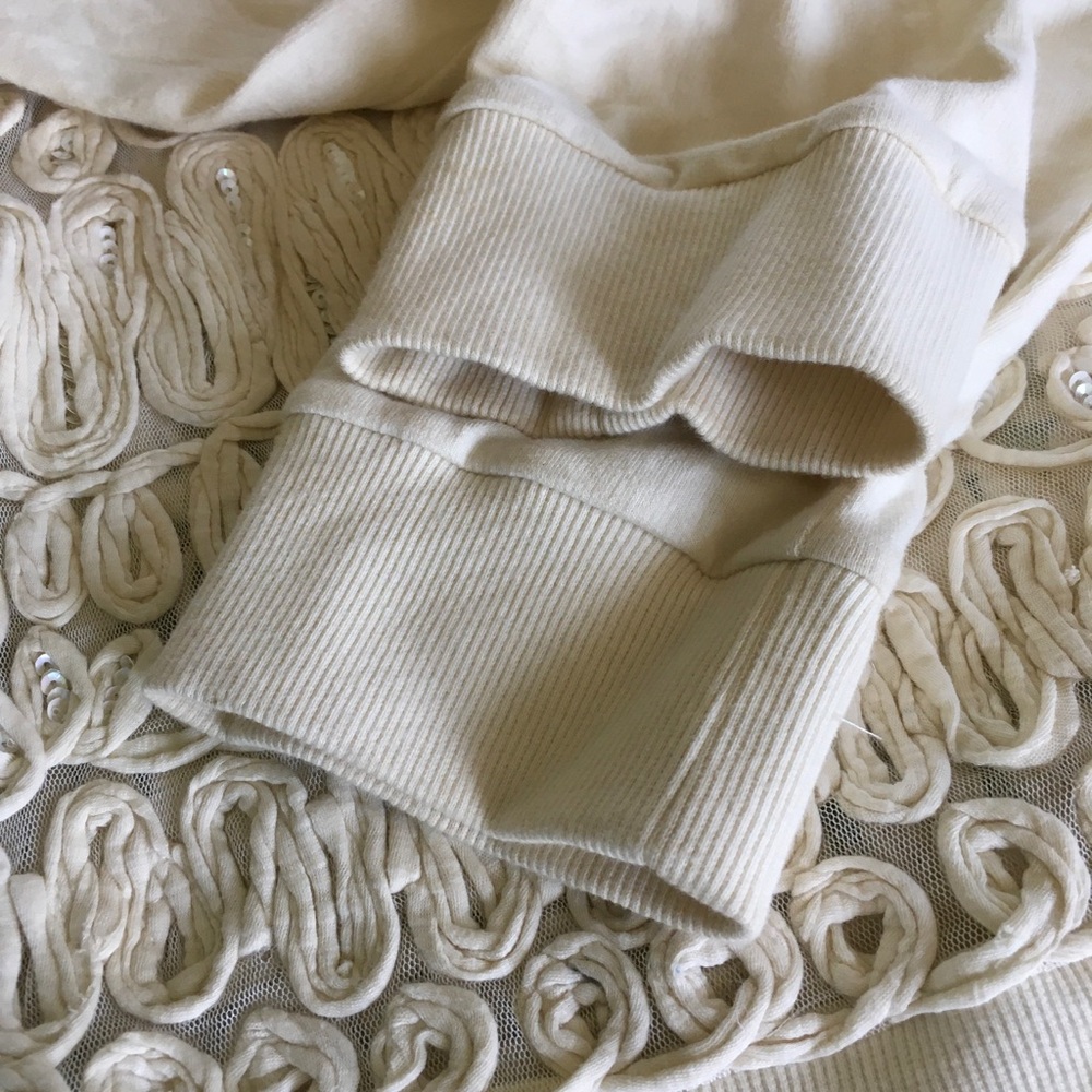 Akemi & Kin Pullover Sweater - Picture 8 of 11